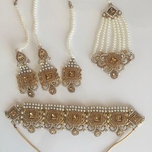 Indian Bollywood Jewelry Earrings tikka necklace